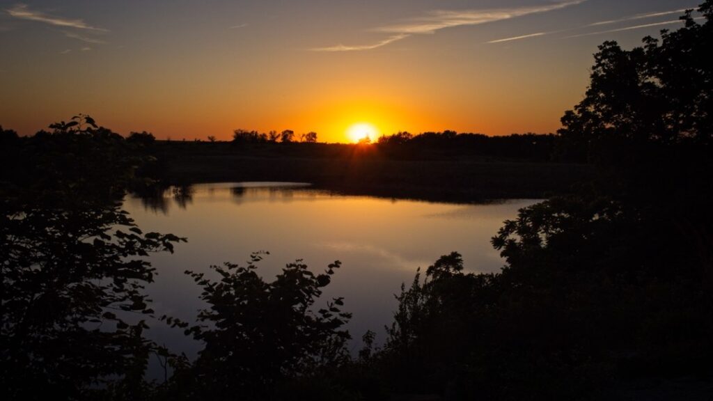 Prairie sunset, Kansas landscape, Country Dreams B&B, sunset over the lake